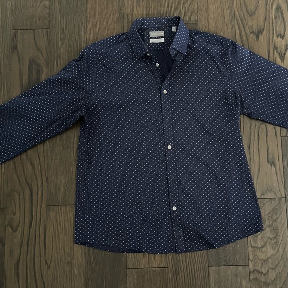 Michael Kors button up collared long sleeve shirt, size large - Picture 3 of 3